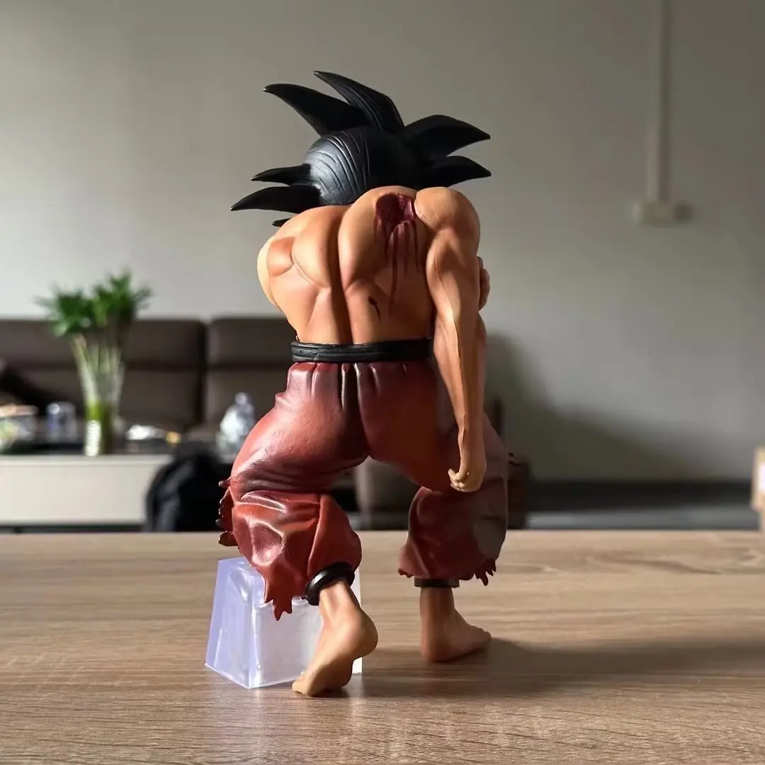 Фигурка Bandai Dragon Ball Saiyan Injured Goku