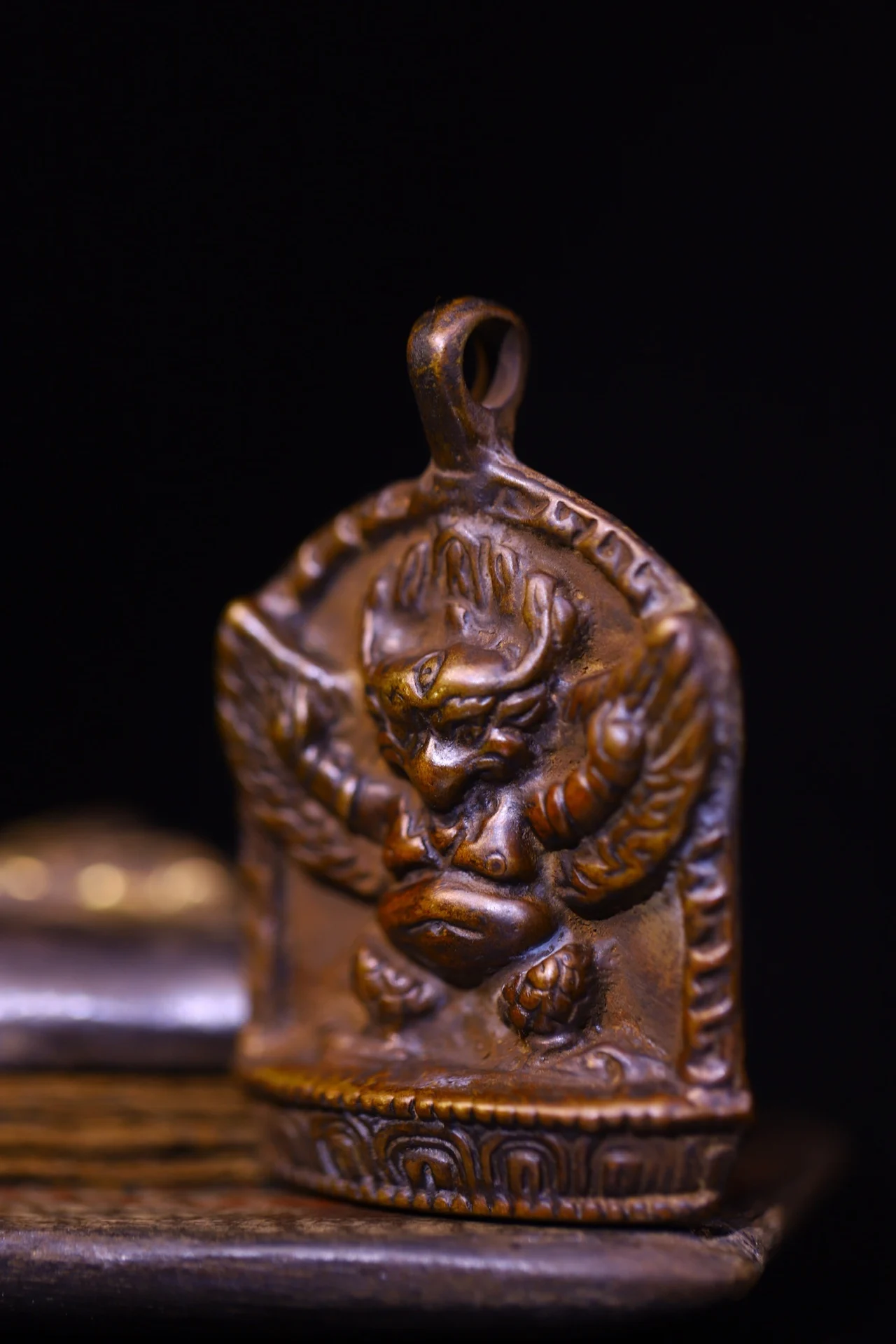 Коллекция тибетских храмов 3 дюйма старый Бронзовый циннабар Гарда дхваджа шесть