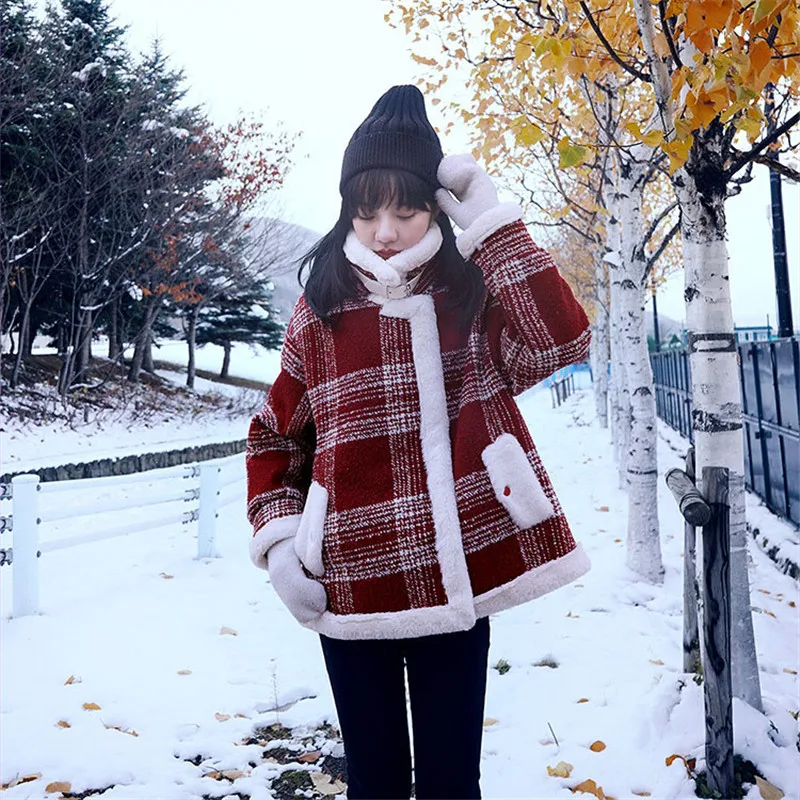 Black Stitching Plaid  Velvet Lapel Winter Clothing Short Fashion Faux Fur Coat Women's Cotton Jacket Woolen Coats Thicker