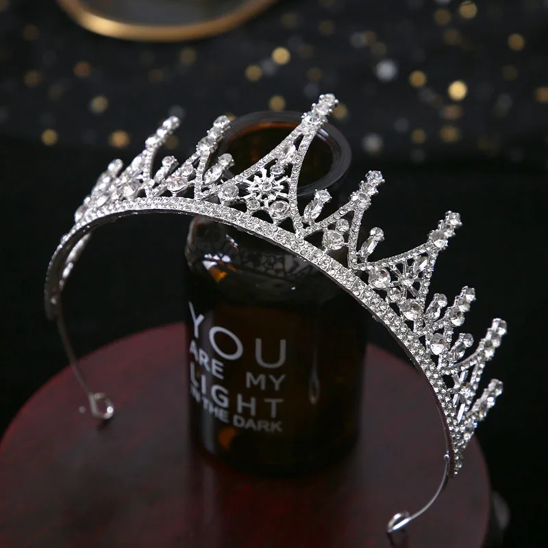 

Bridal petite hair accessories pearls bow head jewelry Zircon