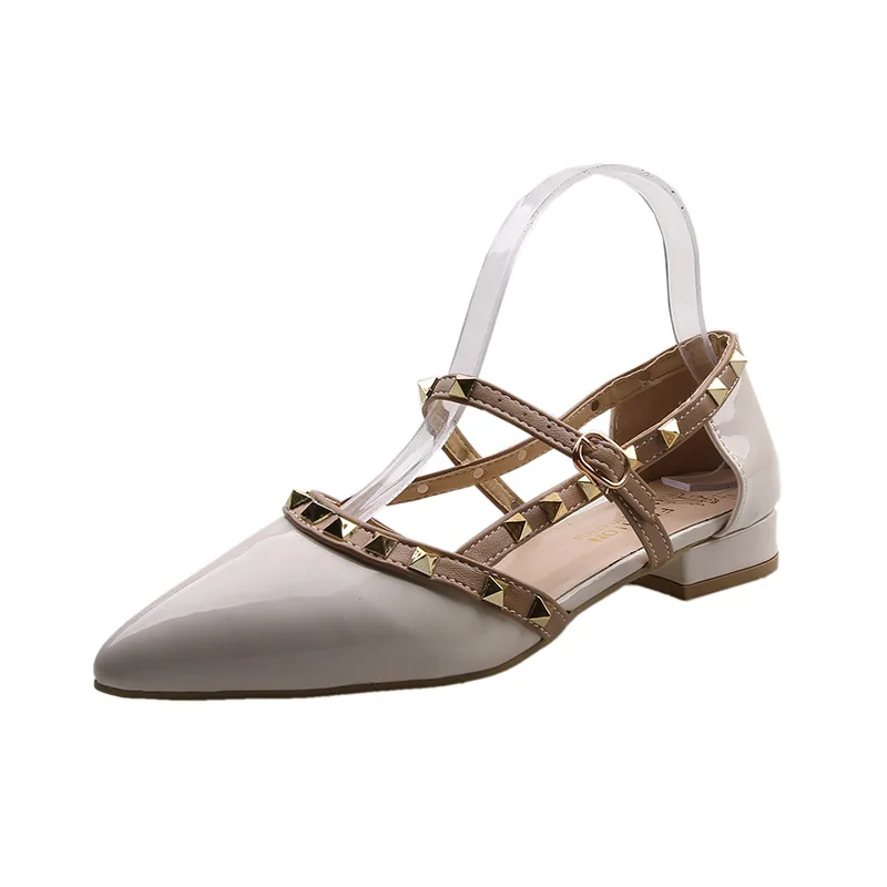 

Женские босоножки с перфорацией, туфли на низком каблуке с заклепками, заостренным носком и пряжкой, корейский стиль, весна-лето 2023