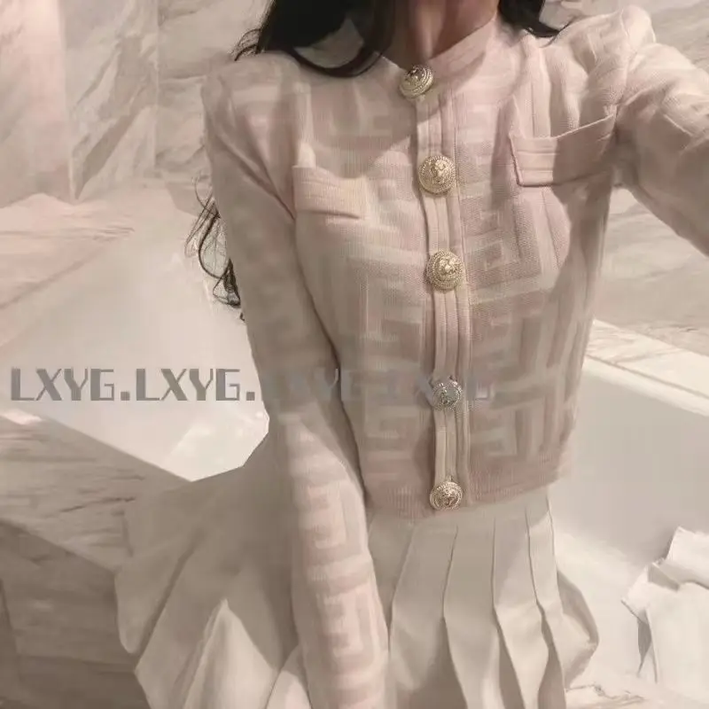 Шикарный модный вязаный кардиган женский укороченный на осень и зиму новинка 2024