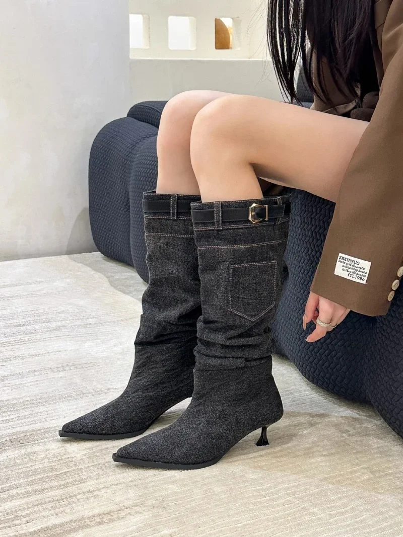 Женские джинсовые ботинки с острым носком на ремешке без застежки