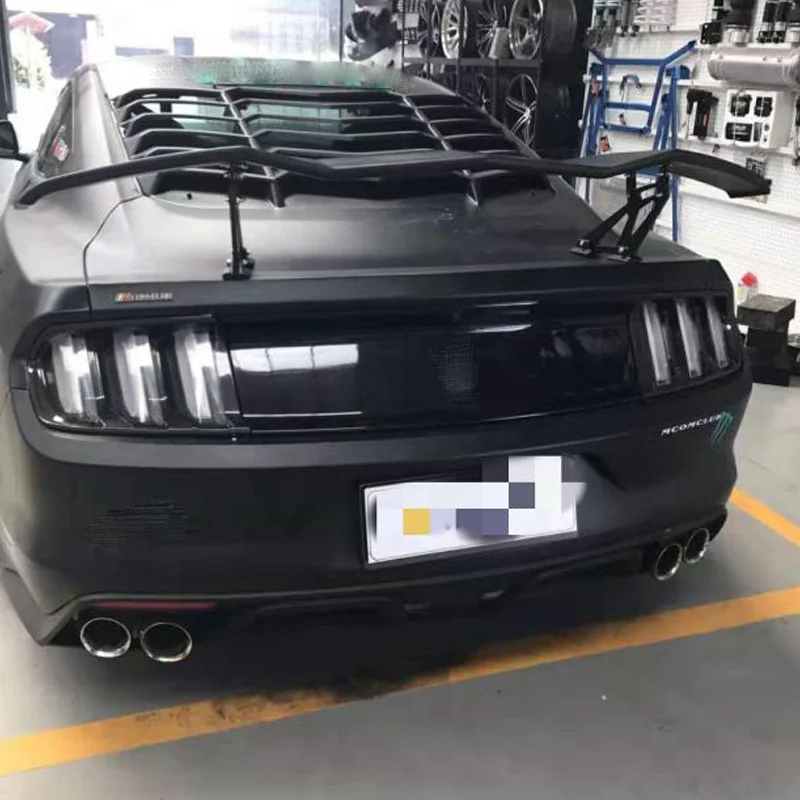 Обновление и установка 15-21 Lamborghini перфорированные задние крылья с высоким