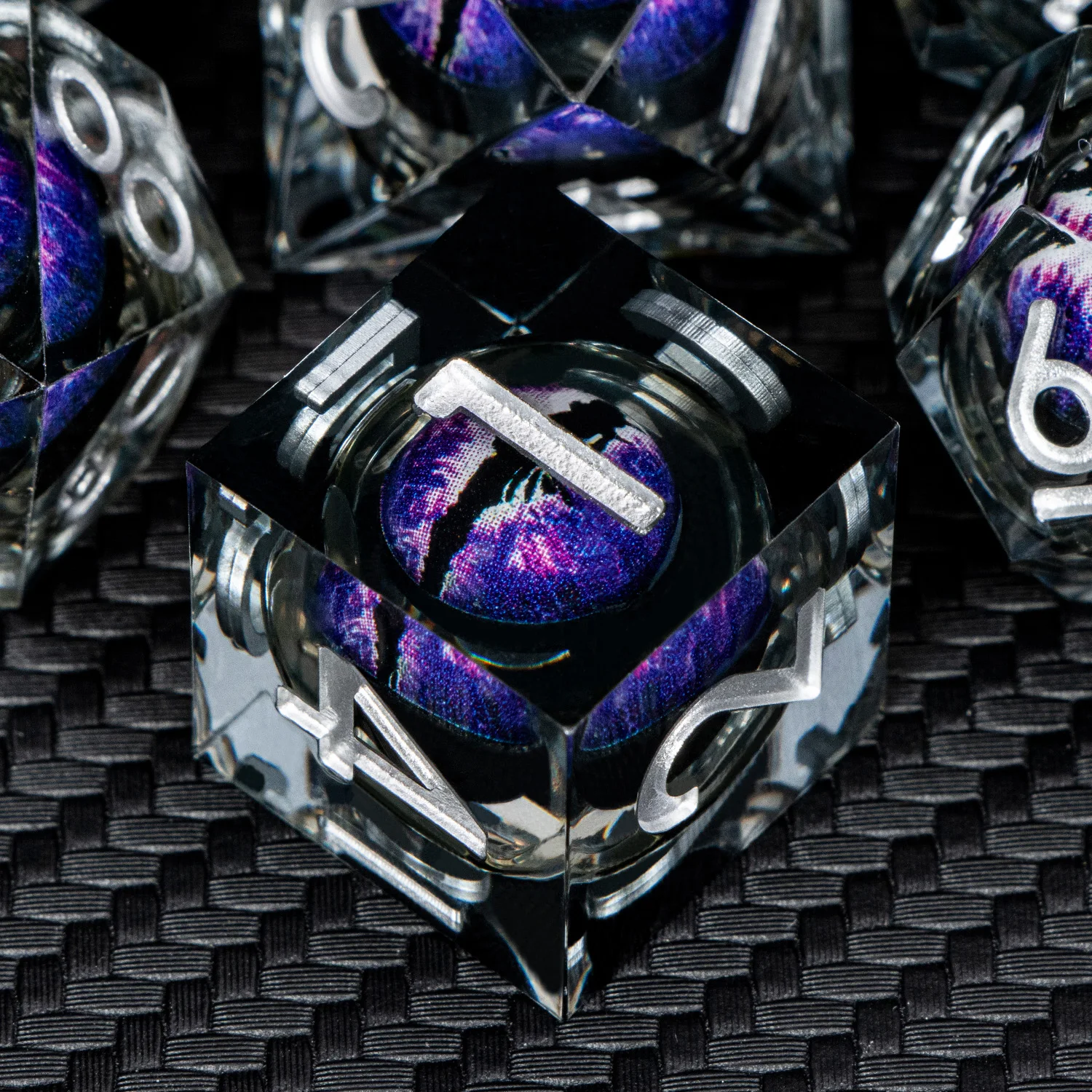 Игральные кости Dnd D20 Black Purple Liquid Flow Eye с кольцом D и игральные острыми краями для