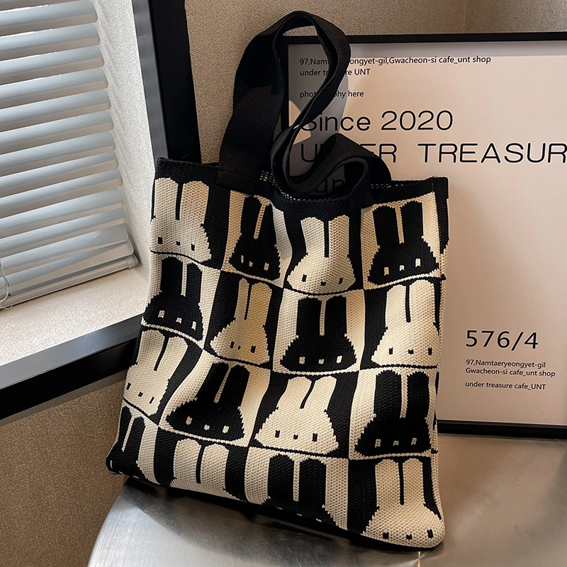 

Designer Brand Large Capacity Bag Women's Fashion Knitted Yarn Hand Bill of Lading Shoulder Rabbit Bags for Women Hot Selling