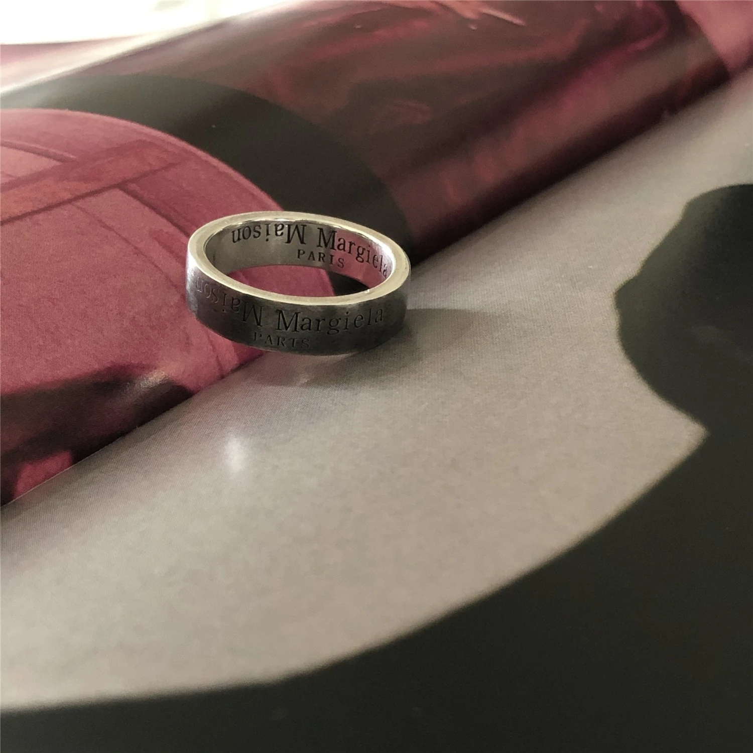 Рисунок 5 - Модное кольцо в европейском и американском