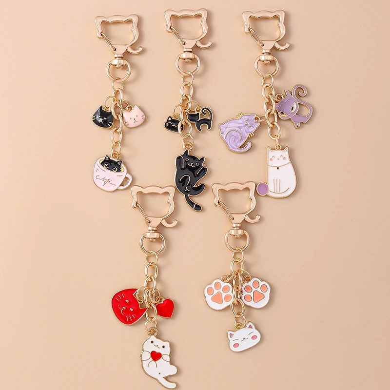 Эмалированный брелок с мультяшным котом