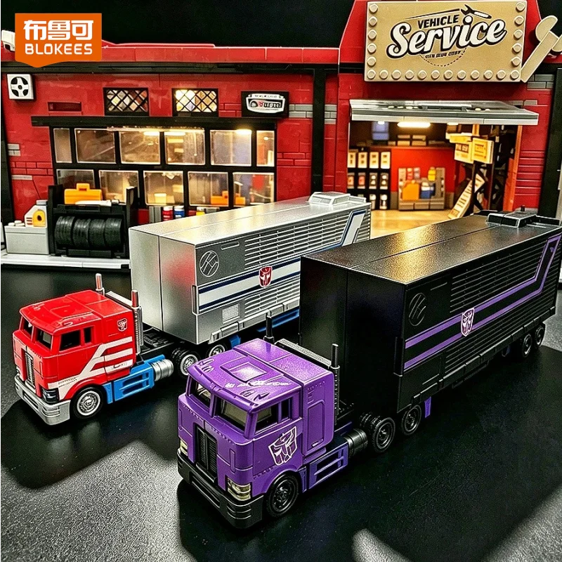 Фото Игрушка-трансформер Blokees Transformers Blokees Wheels CT02 SG Оптимус Прайм с полным прицепом, трансформируемая, SG-издание, высокая коллекционная ценность, подарок №1