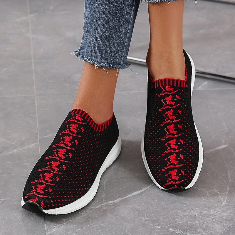 

2022 Designer Unisex Couples Shoes Slip on Walking Women Sneakers Breathable Sock Women's Shoes Trainers Brand Chaussure Homme