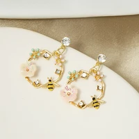 s925 silver needle fashion spring and summer bee garland earrings female super fairy temperament shell flower ladies earrings