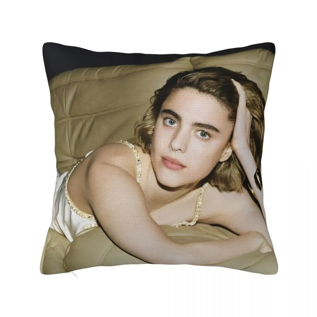 Наволочка Margaret Qualley с принтом полиэстер чехол для подушки декор наволочка дома на