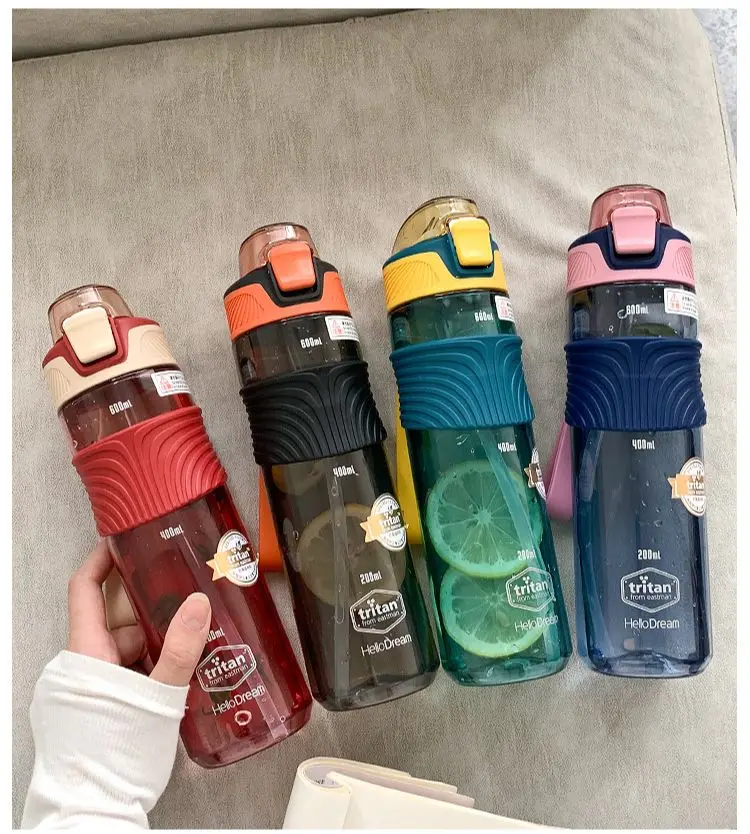 

650ML Sports Water Bottle Outdoor Water Bottle With Straw High Temperature Plastic Portable Water Cup Camping Bike Water Bottle