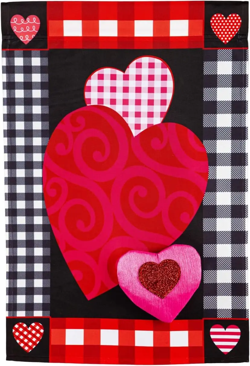 Вечнозеленый флаг Узорчатая граница в виде сердца на День святого Валентина