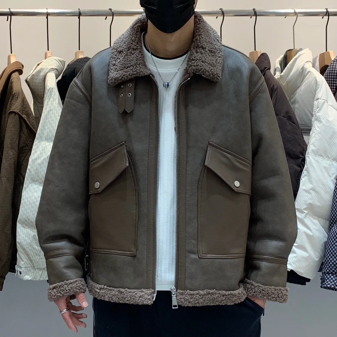 Зимняя корейская мужская кожаная куртка с лацканами и мехом универсальная