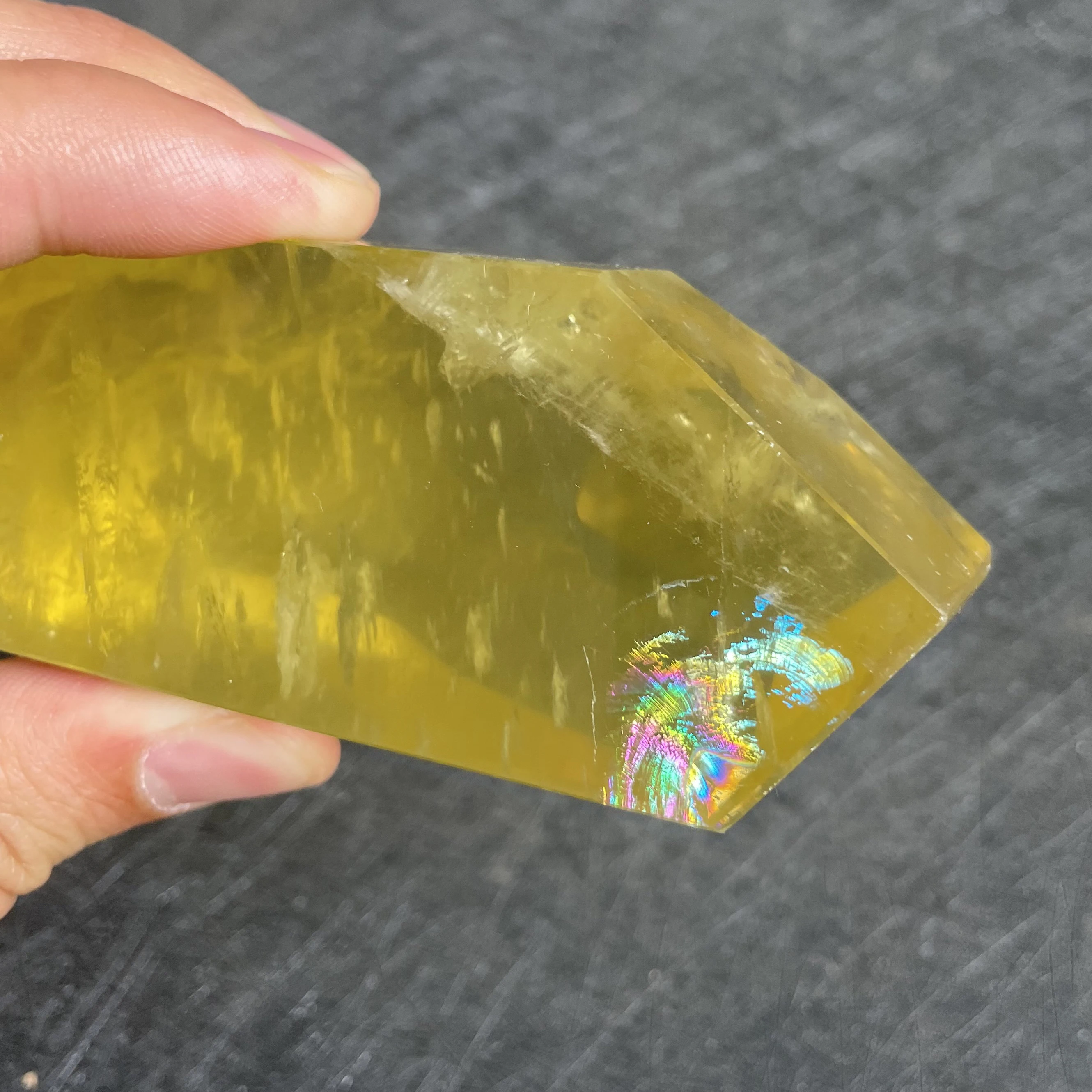 323 г натуральный камень Радужный цитрин кварцевая палочка ТОЧКА полированный Кристалл обелиск желтое креативное Украшение камень Рейки Исцеление