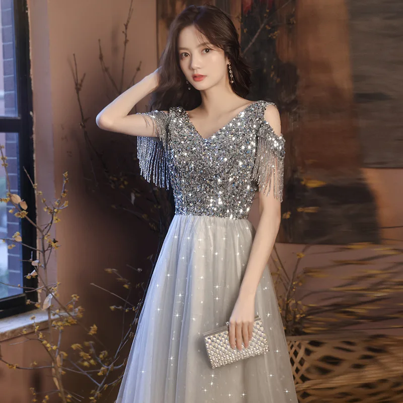 

2023 блестящее женское платье до колена с V-образным вырезом