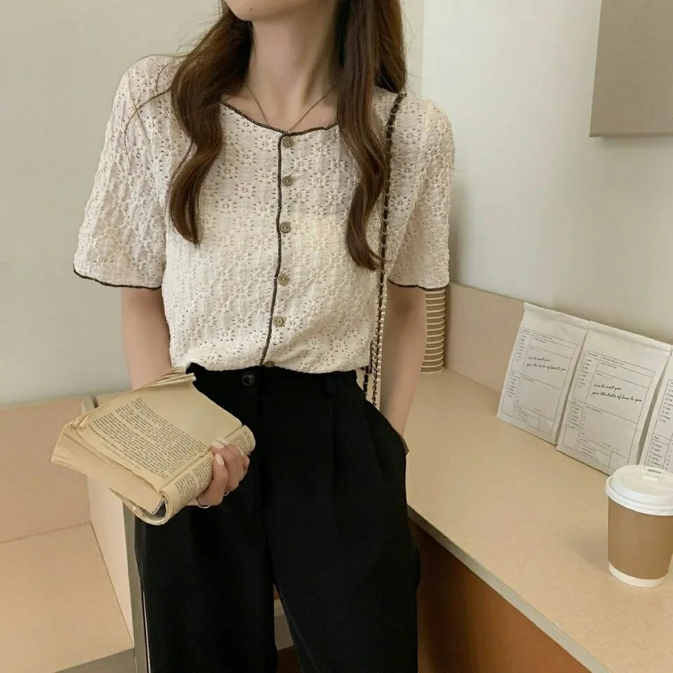 

Cut Out Short Sleeve T-Shirt Elegant Design Beautiful Woman Blouse Loose Casual 2022 New Summer Top Women's Clothing Korean