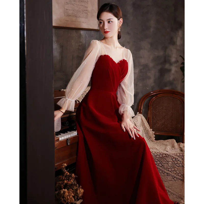 Женское кружевное платье с длинным рукавом Бордовое квадратным вырезом