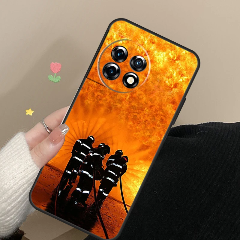 Фото Чехол Firefighter Heroes Fireman для OnePlus Nord 4 CE 3 2 Lite N30 N20 9 10 Pro 8T 9RT 10T 11 OnePlus 13 12 R Cover №3