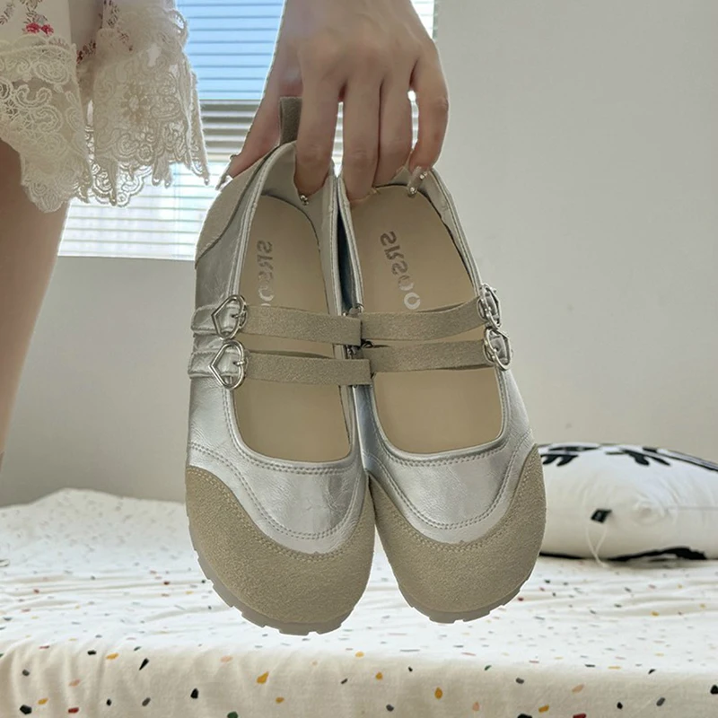 Туфли женские на плоской подошве универсальные повседневные кроссовки