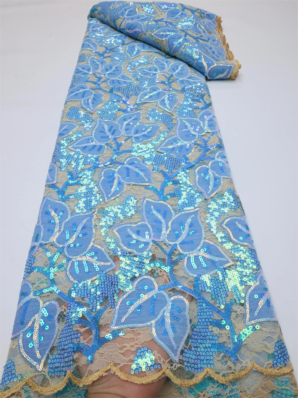 

Latest African Sequins Lace Fabric High Quality Nigerian Velvet Lace Fabric With Sequins French Velvet Lace Fabric Wedding LY749