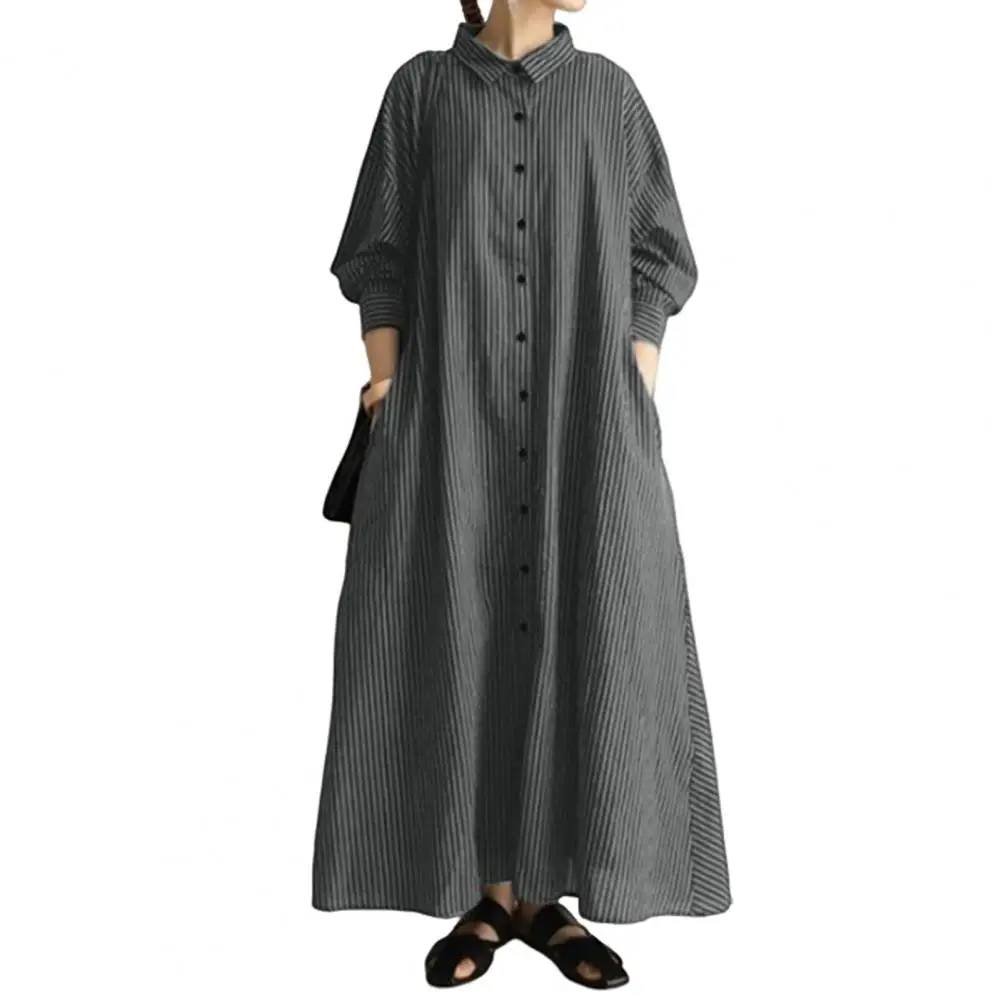 

Женское однобортное платье-рубашка средней длины, свободное осеннее платье-рубашка в полоску с длинным рукавом, косыми карманами и отложны...