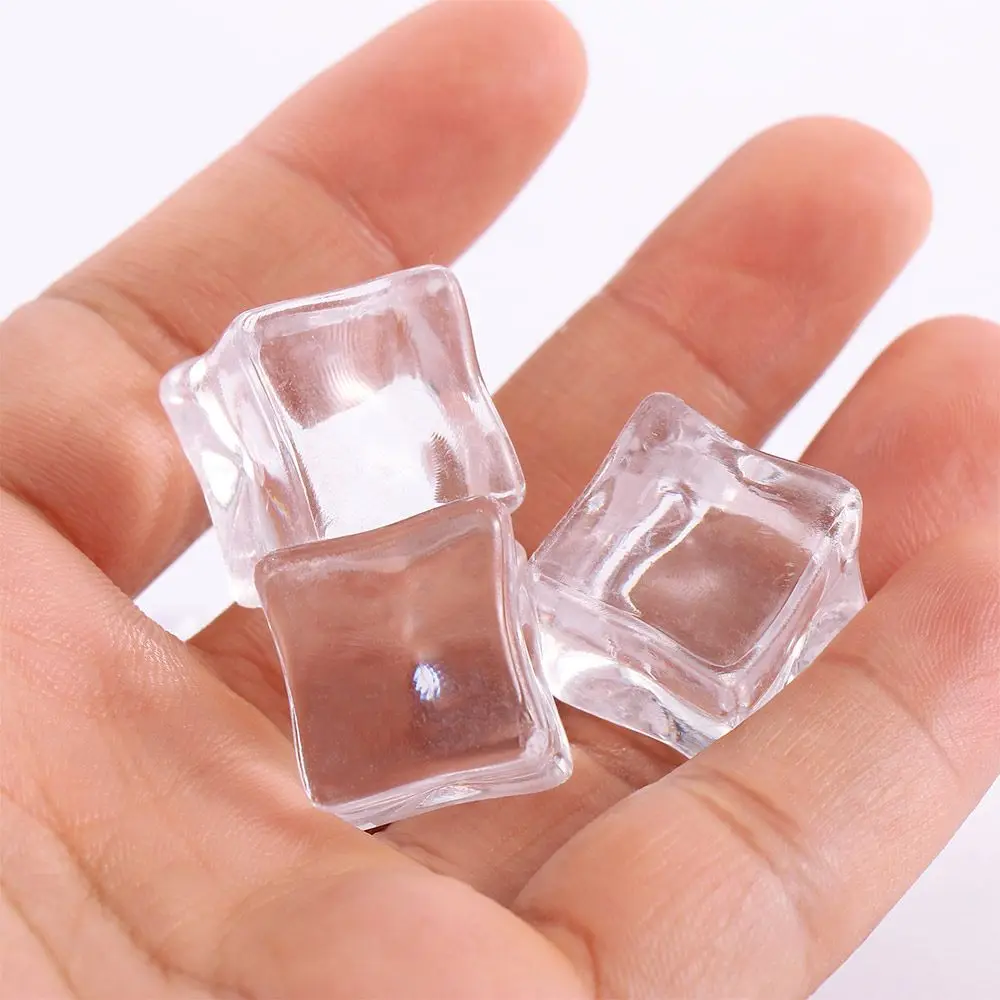 

10Pcs Funny Lifelike Ice Cubes Tricky Toys Acrylic Square Drinks Shop Showing Window Ornaments Exquisite Reusable Fake Crystal