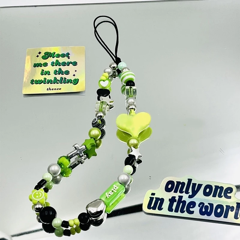 Подвеска для телефона с розовым медведем и бусинами