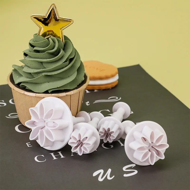

4Pcs/Set Plum Flower Plunger Fondant Floral Mold Cutter Cake Tools Cake Chocolate Decorating Tools Kitchen Bakery Accessories
