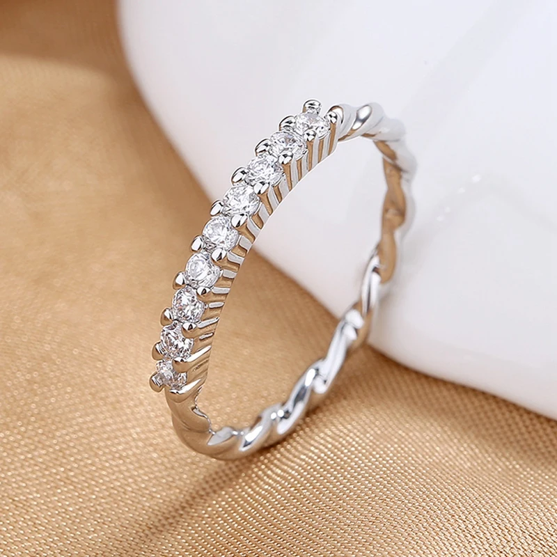 

Chic Minimalist Fashion White Cubic Zirconia Open Adjustable Finger Ring Personality Band Jewelry Banquet Party Ring