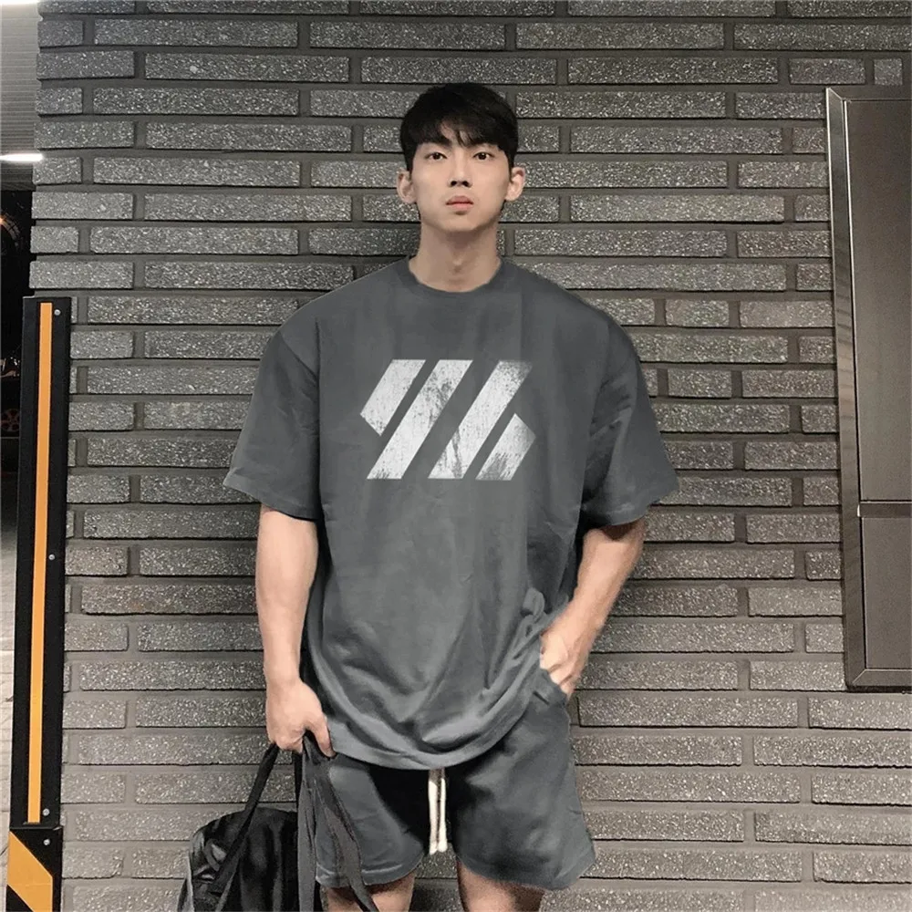 

Spring Summer 2022 new Men Muscle Fitness Fashion T-Shirt Breathable Short Sleeve Cotton Leisure Neck Running Athletic Shirt