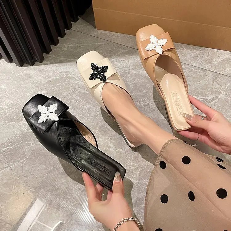 

Новинка зимы 2022, женские туфли baotou из резины и искусственной кожи, зимние туфли на низком квадратном каблуке