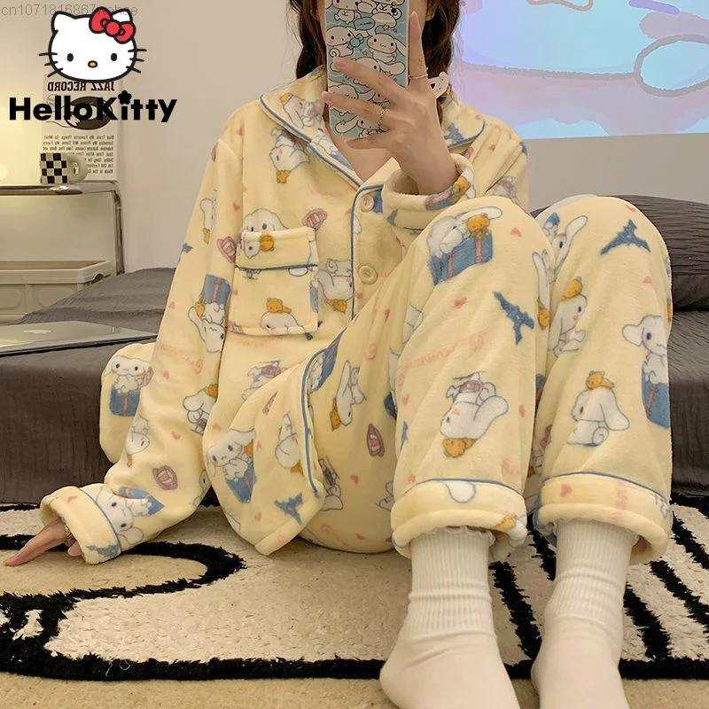 

Sanrio Y2k Pochacoo Cinnamoroll Kuromi My Melody Comfortable LinaBell Thickened Warm Plush Flannel Cartoon Female Pajama Suit
