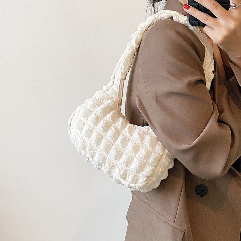 

2022 New Women's Solid Color Underarm Bags Pleated Hand Bill of Lading Shoulder Bag Elegant Luxury Shoulder Bag Free Shipping