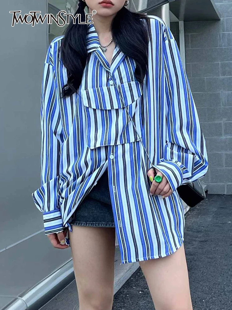 

TWOTWINSTYLE Striped Patchwork Shirt For Women Lapel Long Sleeve Colorblock Blouses Female Autumn Clothes 2022 Style New Fashion