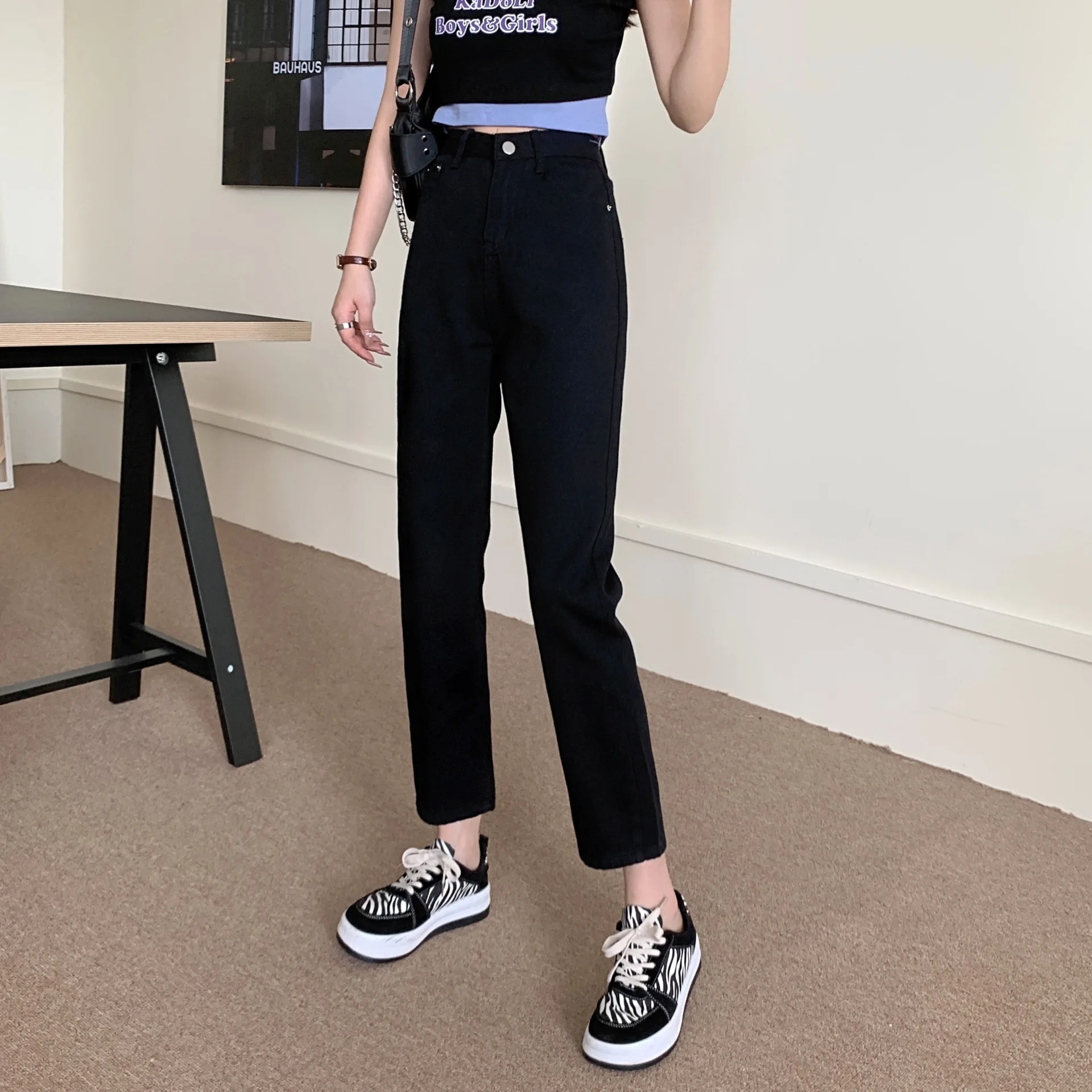 YUDX Women Harem Jeans Pants Fashion High Waist Loose White Denim Jeans Female Buttons Trousers Spring 2023 Streetwear