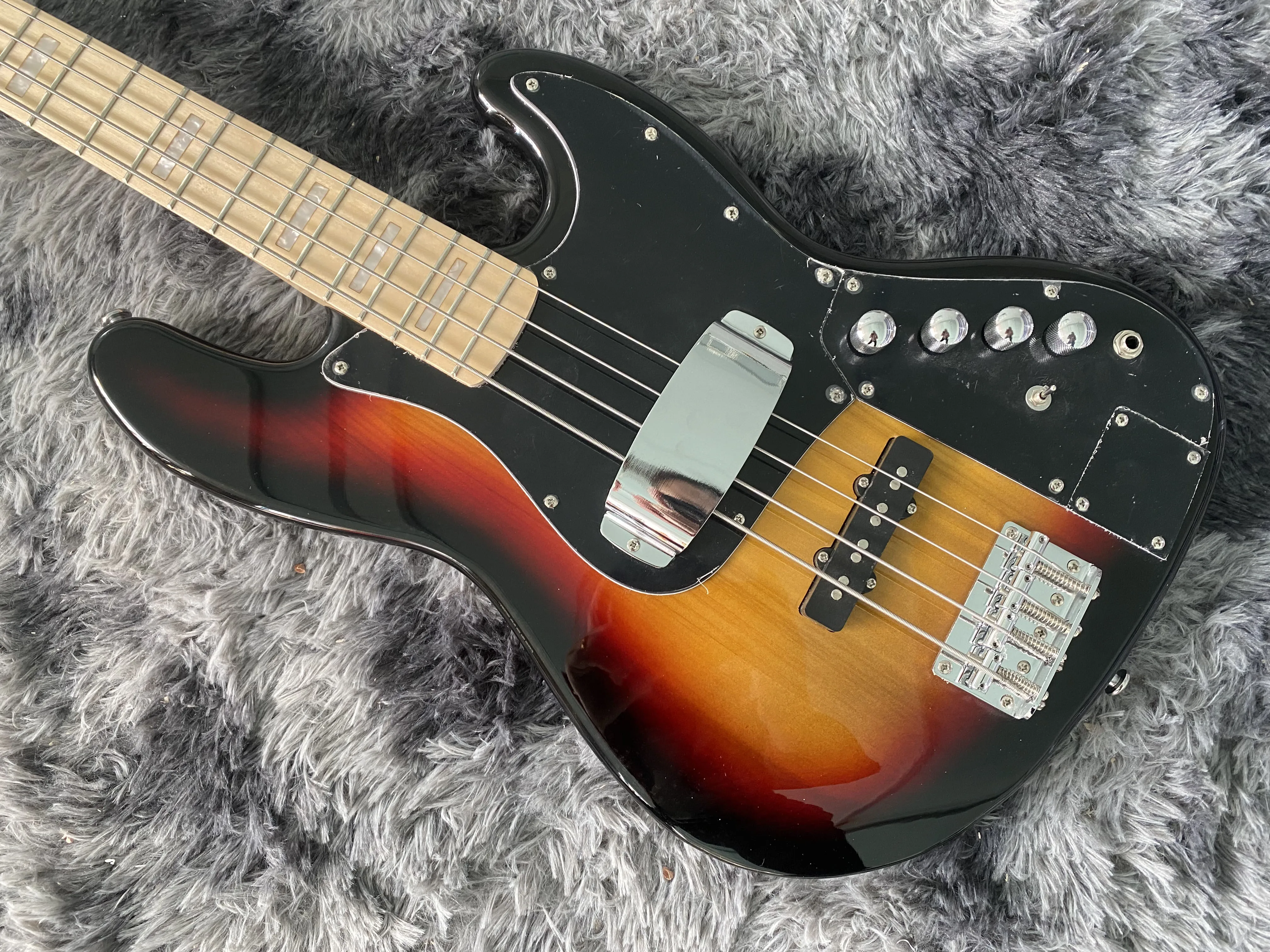 

Китайская электрическая бас-гитара, джаз, 4 струны, ольдер и Кленовая шейка