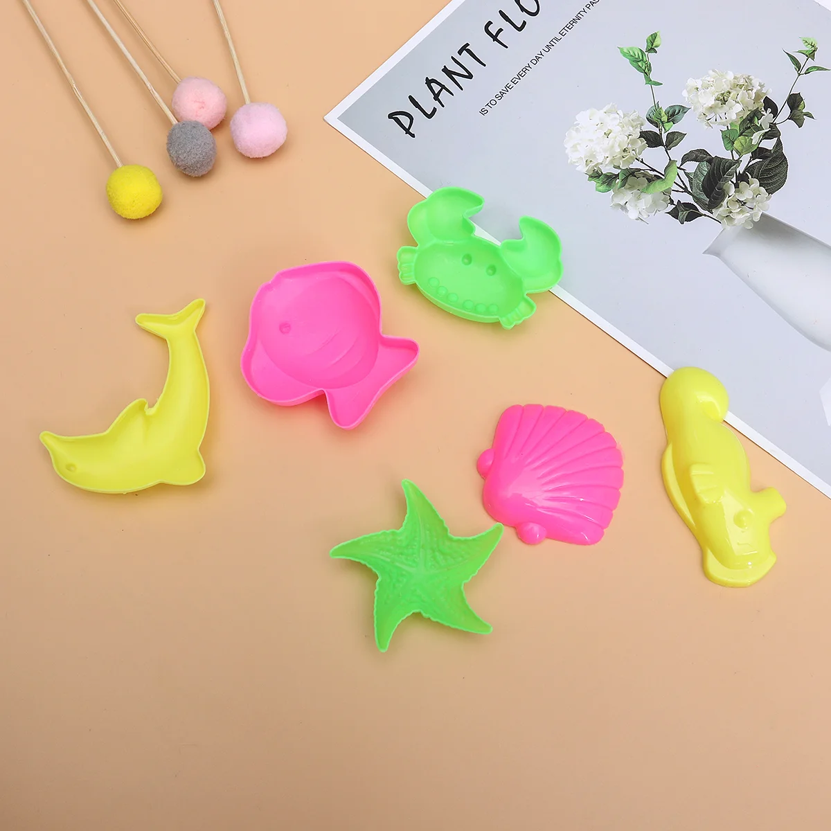 

6pcs Sand Molds Play Sand Molds Sandbox Toys Creatures Sand Molds Beach Sand Toys Set for Kids ( )