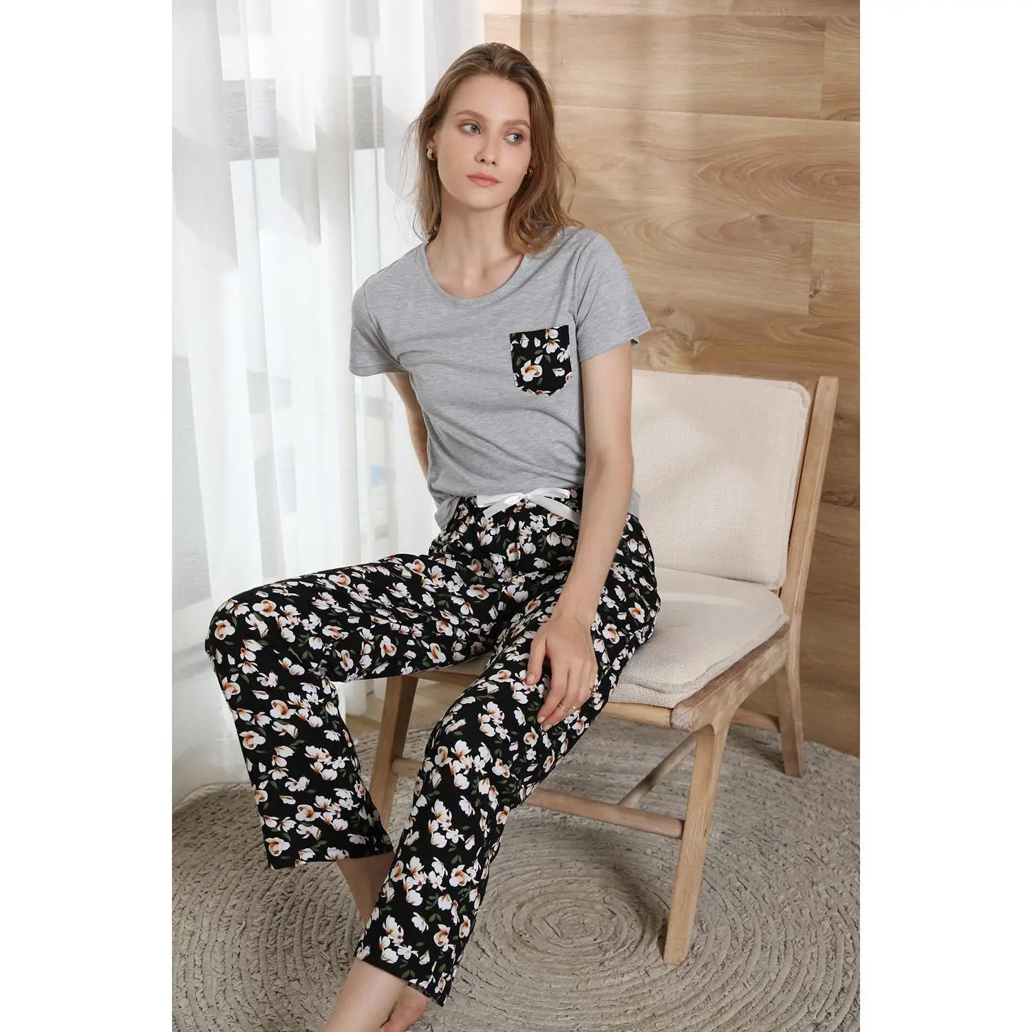 

Женский комплект одежды в европейском и американском стиле с коротким рукавом и длинными брюками для весны и лета