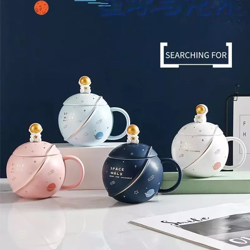 Керамическая кружка с крышкой-ложкой 400 мл |