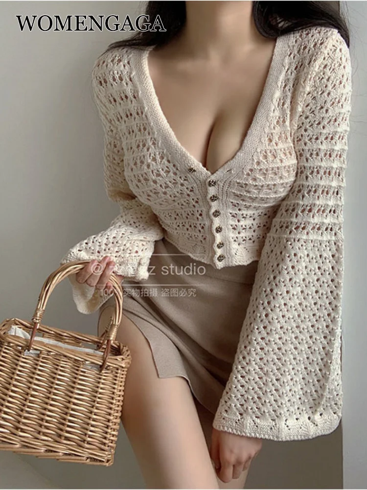 

Hollow Out Plaid WOMENGAGA Sweater Autumn New Elegant Lazy Button Flare Sleeve Short Knitting Winter Kroean Sweet Tops Sexy FOBV