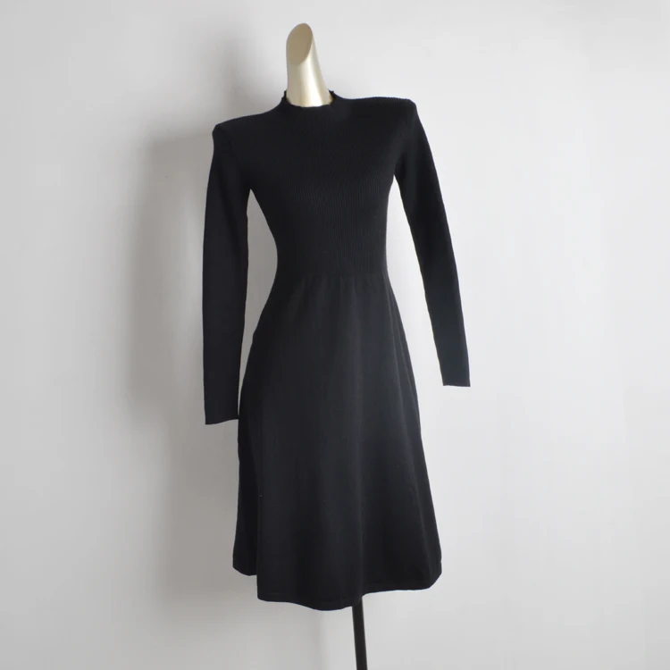 Осень-зима 2024 маленький полуворотник однотонная юбка трапециевидной формы с