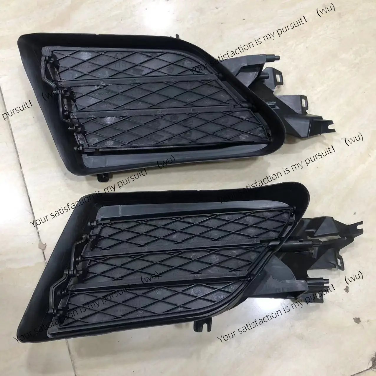 Фото Подходит для рамы передних противотуманных фар Tesla MODELS 16-21 1057851-00-J/1058007-00-J №2