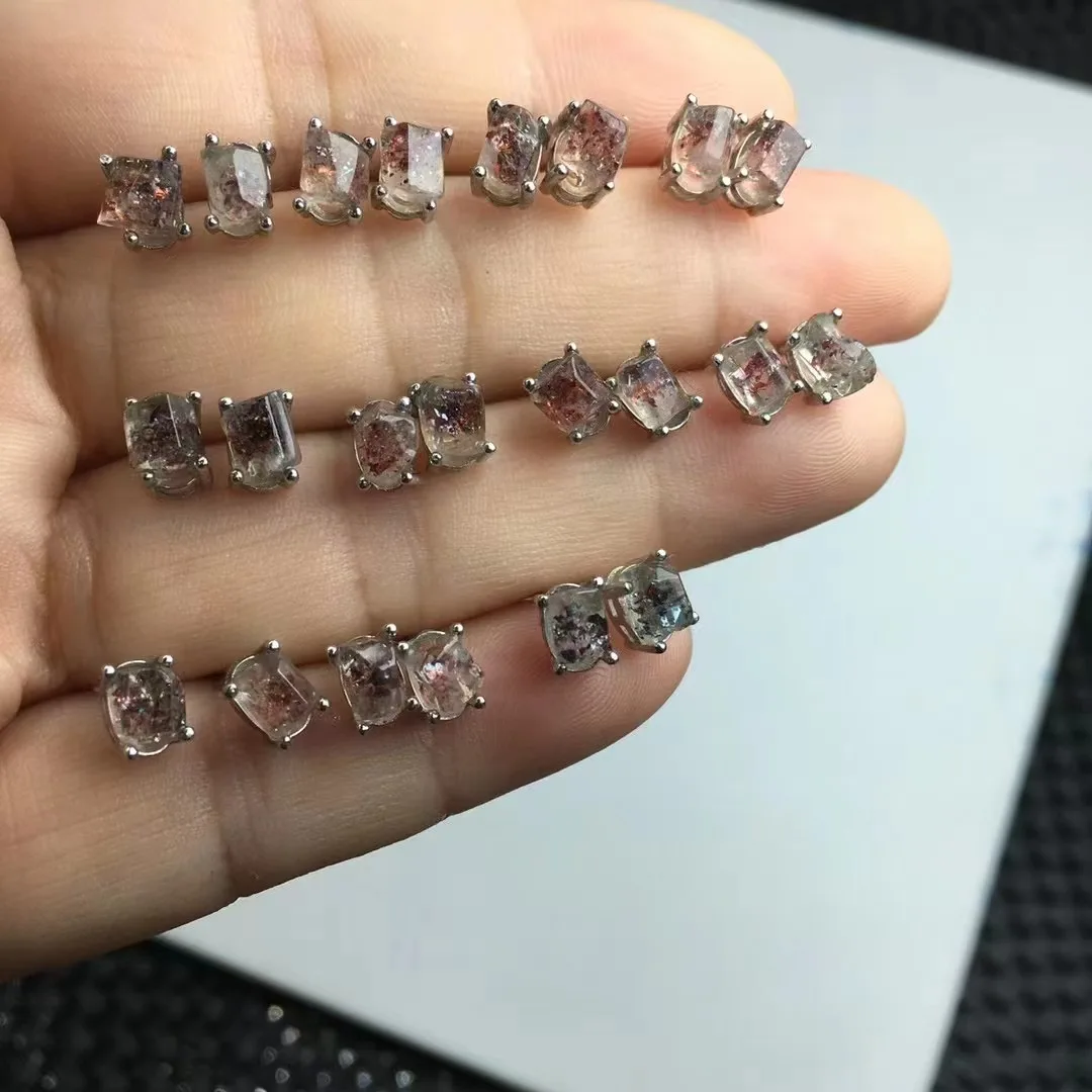 Серьги овальные из серебра 925 пробы с кристаллом кварца