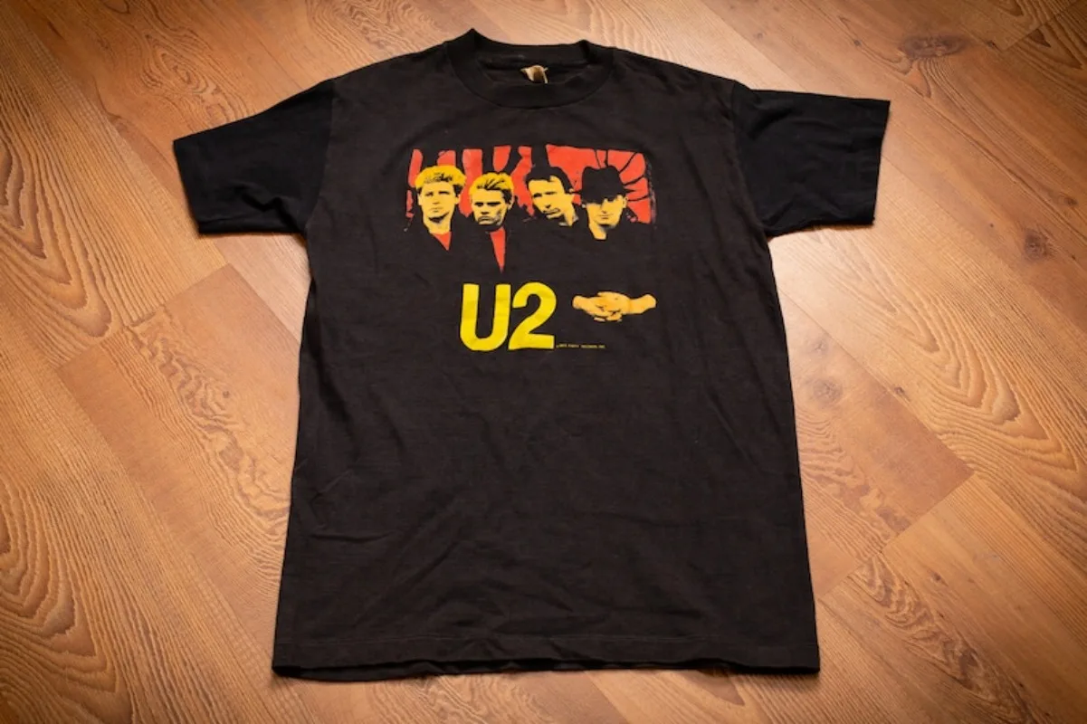 Горячая распродажа 2024 года крутая мужская футболка 80-х U2 Under A Blood Red Sky S/M Vintage 1983 с