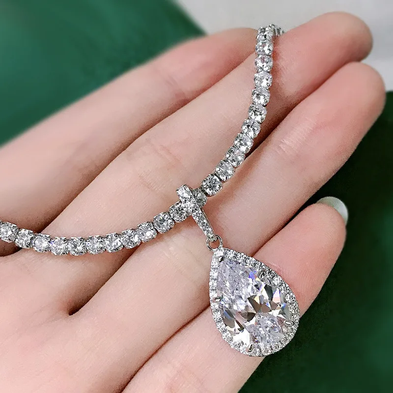 

Женская подвеска из серебра 925 пробы, с муассанитом 6 карат