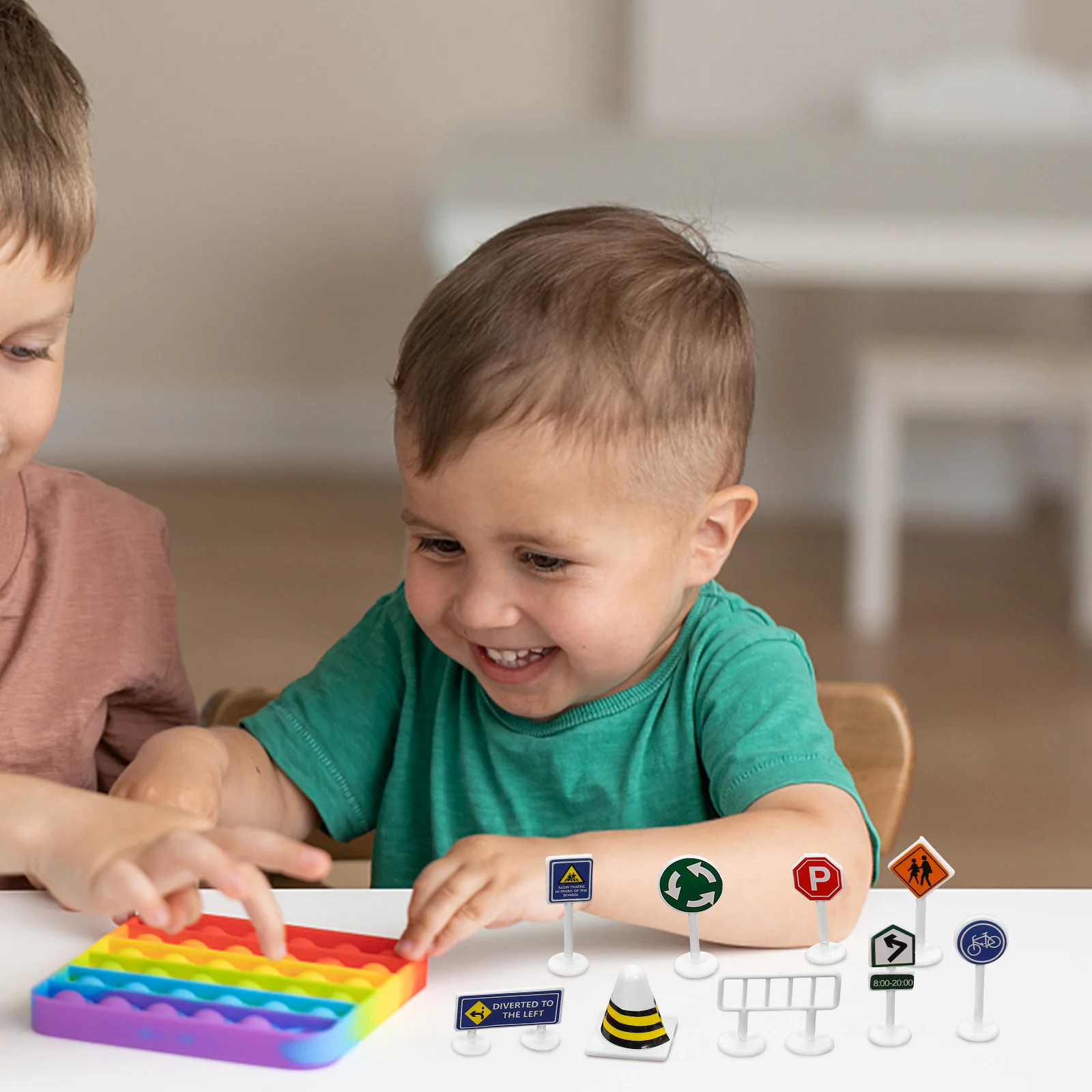 28 шт. детские дорожные знаки мини-дорожные конусы световая лампа для детей