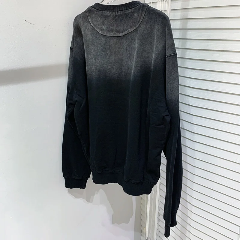 Рисунок 6 - 2023 модные градиентные серые хлопковые топы