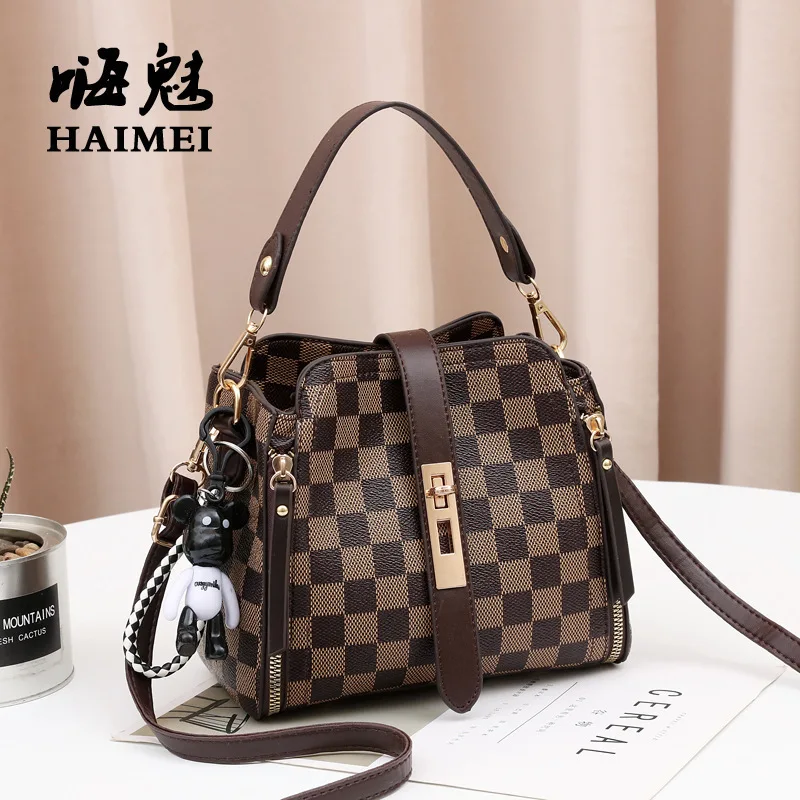 2024Весна и лето новая женская сумка корейская модная на плечо косая повседневная